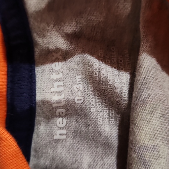 4 outfits size 0-3 months, like new - Picture 2 of 5